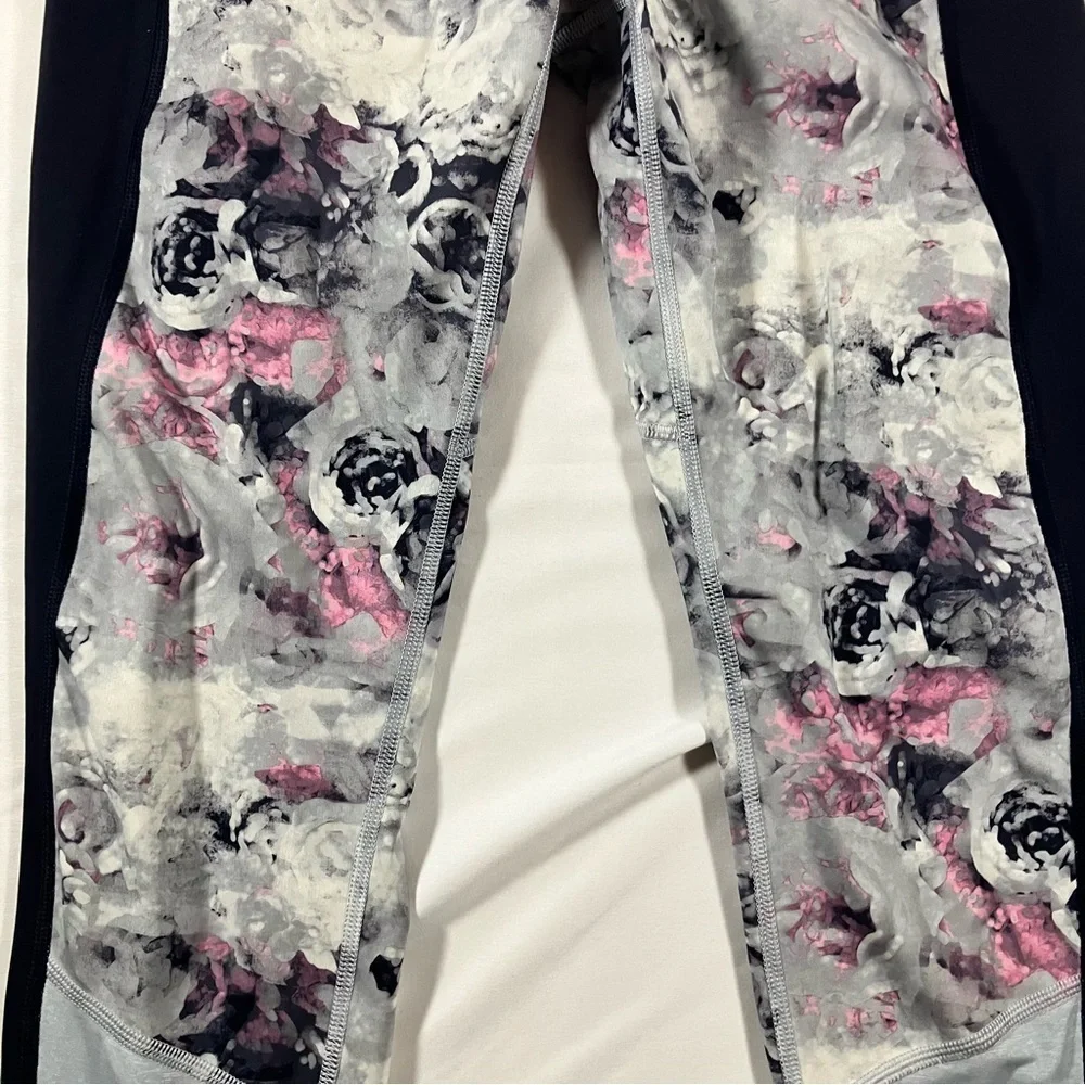 Lululemon If You're Lucky Crop Moody Mirage White Deep Navy blue silver sz 6 - Picture 6 of 11